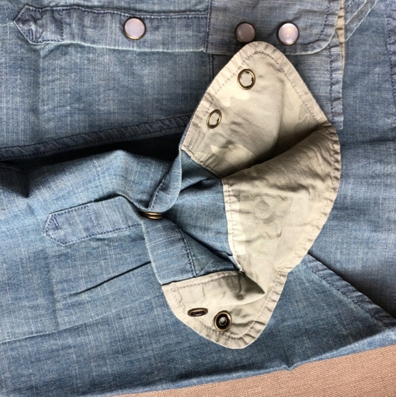 Women's Commander Life Snap Down Blue Denim Star Western Jean Shirt - Picture 14 of 16